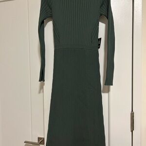 NWT Express Chic Green Ribbed Sweater Maxi Dress